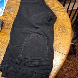 Womens Torrid deep black 18S skinny jeans.  Like new